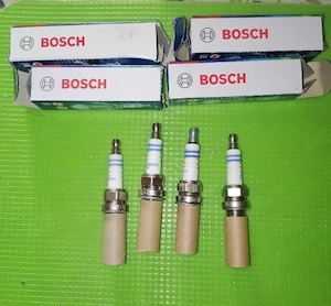 Set Bujii Bosch 
