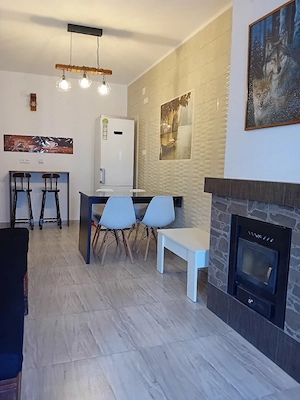 Chirie apartament 1700 ron în Amara