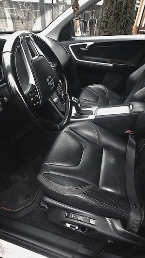 Vând Volvo XC60 Ocean Race fwd D4 190 cp - imagine 4