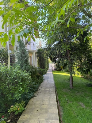 Domeniu privat 2090mp cu piscina - imagine 10