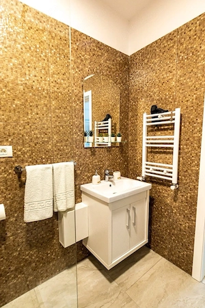 studiouri si apartamente la 50 m de plajă - imagine 5