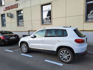 Volkswagen Tiguan 2.0 TDI 4Motion DSG 7 Highline    - imagine 3