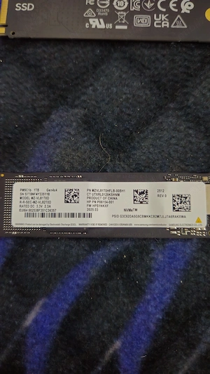 Stocare SSD Samsung 1 TB Noi Nelofosit.