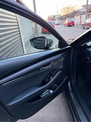 Mazda 3 Sedan Skyactiv X GT Plus - imagine 6