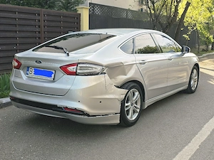 Ford Mondeo 2019 2.0d Automat ușor avariat - imagine 2
