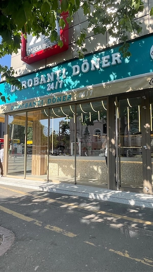 Angajăm Casieră pentru shaormerie