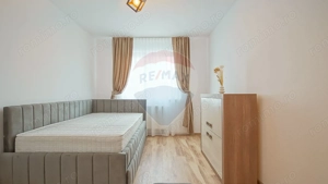 Apartament cu 3 camere, prima închiriere, în zona Tractorul - imagine 14