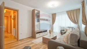 Apartament cu 3 camere, prima închiriere, în zona Tractorul - imagine 4