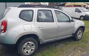 Dacia Duster 4x4, 1,5 dci, 2012,122000 km, 3200 - imagine 5