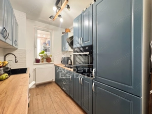 Apartament 2 camere, renovat, etaj 8, panoramica, Stadion - Hunedoara