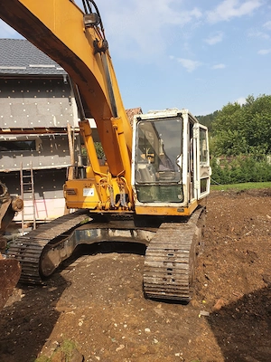 Excavator 22 T Hyundai - imagine 3