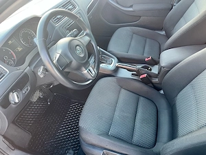 Vand VW Jetta 1.6 Diesel, Cutie Automata 94,000 km - imagine 5