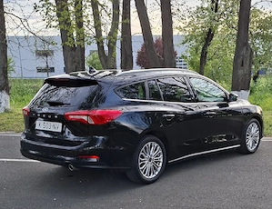 Ford focus titanium 1.0 benzina 125cp E6 cutie manuala  - imagine 3