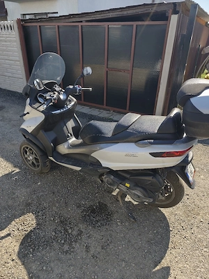 Piaggio MP3 500 cm3 categoria B - imagine 2