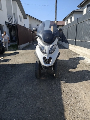Piaggio MP3 500 cm3 categoria B - imagine 5
