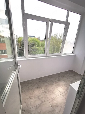 Ap. 2 camere decomandat, renovat, etaj 3 din 4, Centru - imagine 6