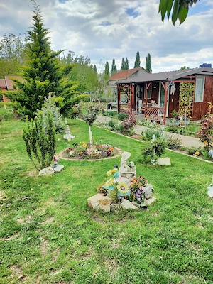 Vând căsuța de vacanta 