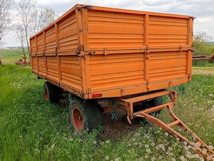 Vând Remorca Cereale 