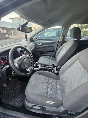 Ford Focus Ford Focus 2007 Hatchback 1.6 Diesel 90CP fara DPF  - imagine 10