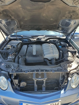 Mercedes w211 - imagine 4