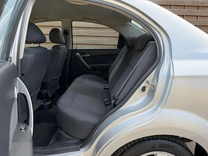 Chevrolet Aveo Model LT Climă Jante km 97.000Reali Motor 1.4 Benzină 100Cp Fab 2008 Primul Propietar - imagine 8