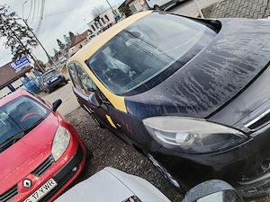 Renault Megane Scenic 3 1.5 diesel an fabricație 2015 - imagine 2