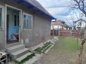 Vând teren generos 1251 mp cu casă veche, in centrul com.Mihai Viteazu, jud.Cluj - imagine 9