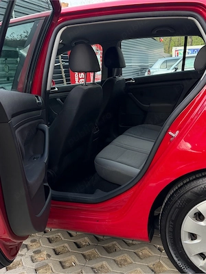 Volkswagen Golf 5  1.4MPI 80cp Euro 4   188.000KM - imagine 8