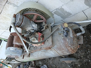 compresor aer cu motor la 220v si 380v