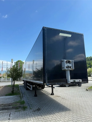 remorca box cu lift - imagine 2