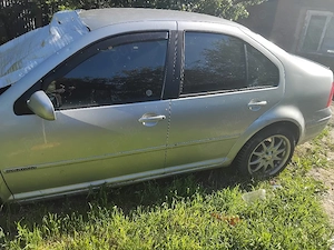 Volkswagen Bora 1.9 TDI 2005 | Suspensie Sport | Jante 17" | Aspect Deosebit - imagine 4