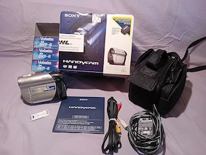 Cameră video Sony DCR- DVD 106 E