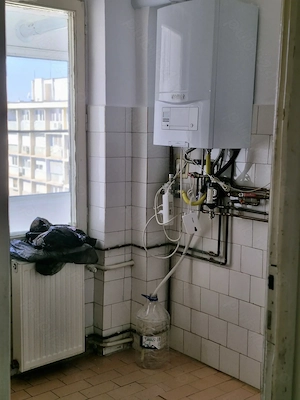 Piatea Craiului langa Opera