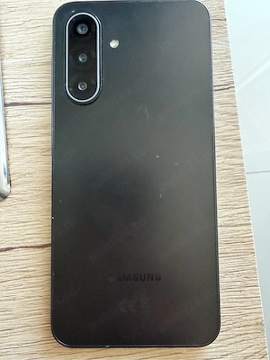 Samsung Galaxy A17 de 128 GB un model performant ecran mare baterie mare Duql sim încărcare rapidă . - imagine 2