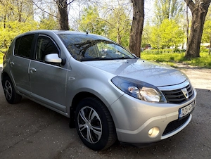 Dacia Sandero an 2010 motorizare 1.4 benzina   un singur proprietar - imagine 3