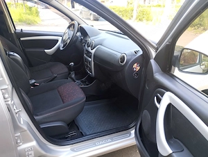 Dacia Sandero an 2010 motorizare 1.4 benzina   un singur proprietar - imagine 5