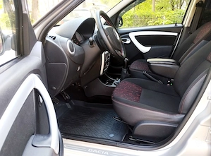 Dacia Sandero an 2010 motorizare 1.4 benzina   un singur proprietar - imagine 7