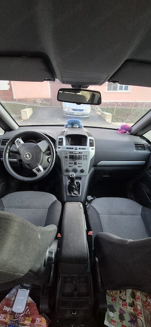 Opel Zafira  - imagine 2