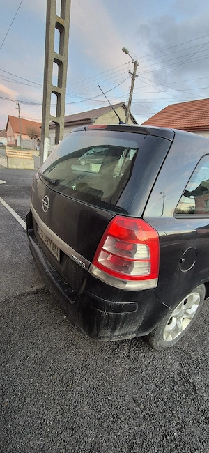 Opel Zafira  - imagine 3