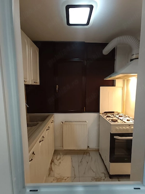 Apartament cu 3 camere de vanzare - imagine 3