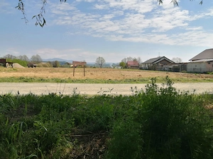 Vând 4 parcele de teren intravilan in Coltău,pe strada Magnoliei,de 11 Ari și unul de 12.43 - imagine 7