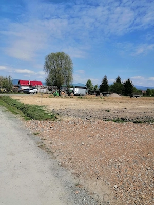 Vând 4 parcele de teren intravilan in Coltău,pe strada Magnoliei,de 11 Ari și unul de 12.43 - imagine 4