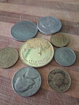 De vanzare monezi si timbre vechi 