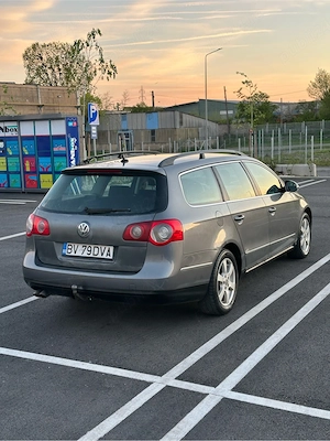 Passat B6 - 2.0tdi - 140 CP - BMP - 2006 - Clima - Pilot - Incalzire - Carlig - Computer - etc.. - imagine 9