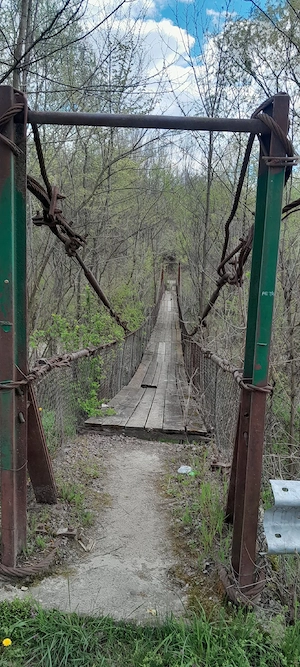 De vânzare casă bătrânească și teren în zona de munte  - imagine 4