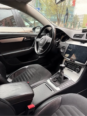 VW Passat B7 1.6 TDI 2011, navigație, bi-xenon, keyless - imagine 3