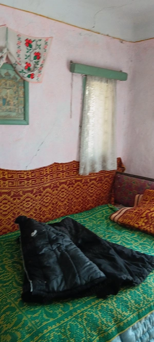 Casa la țara jud. Giurgiu, 4 camere, curte 4000 mp - imagine 3