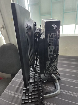 Vând calculator HP - imagine 2