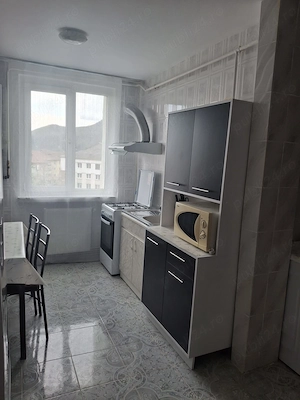 Inchiriez apartament cu 2 camere, Precista