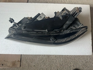 Far Passat B 8 - imagine 2